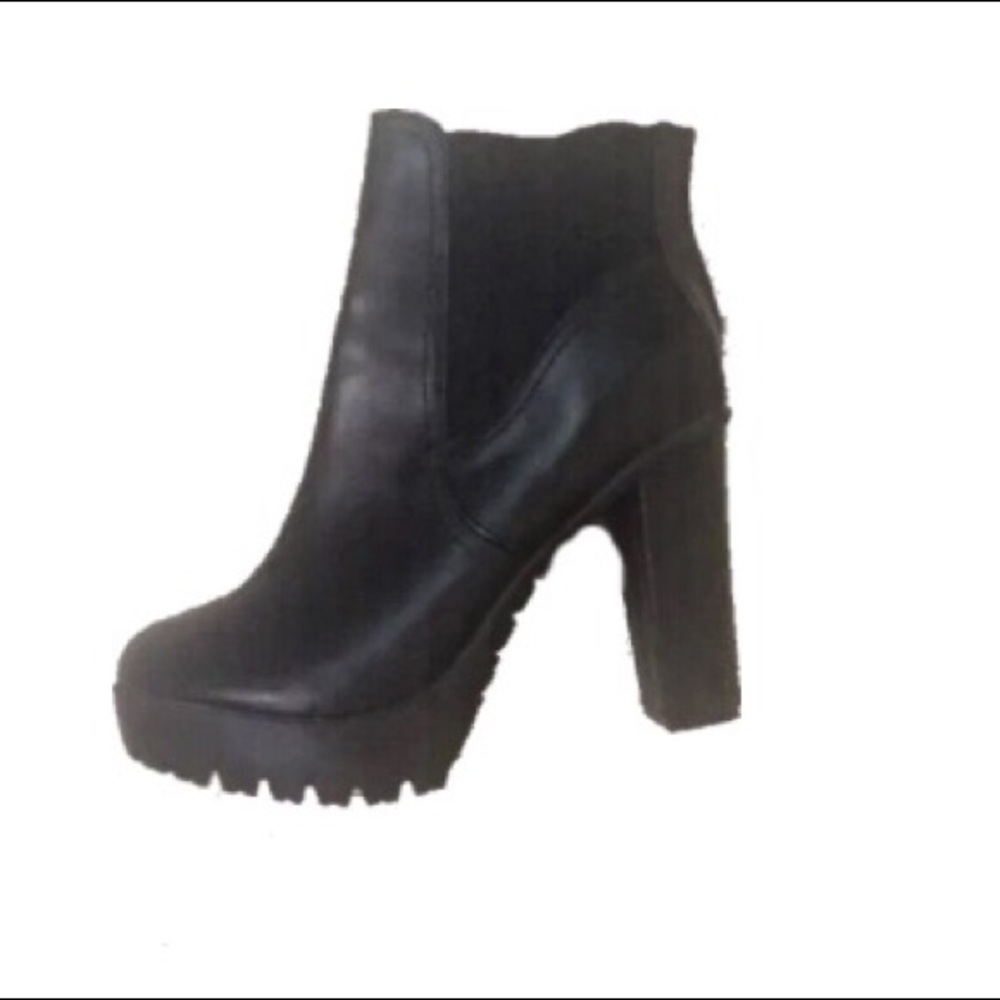High Heeled Booties!